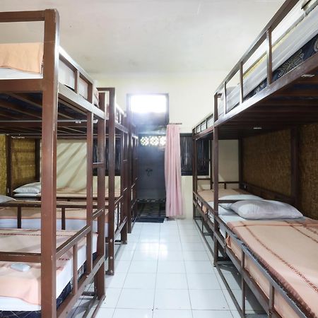 Ubud Kartini Hostel エクステリア 写真
