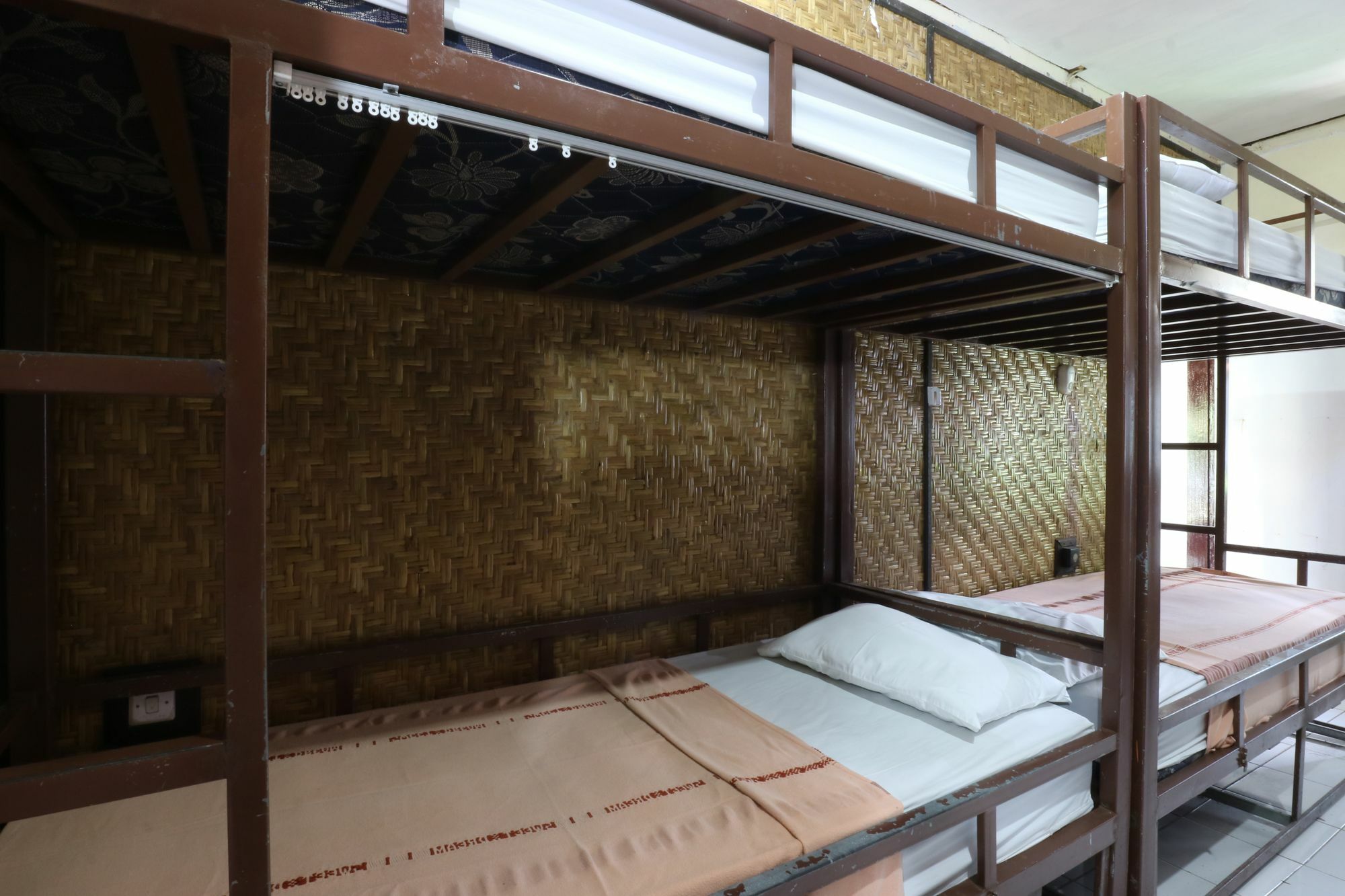 Ubud Kartini Hostel エクステリア 写真