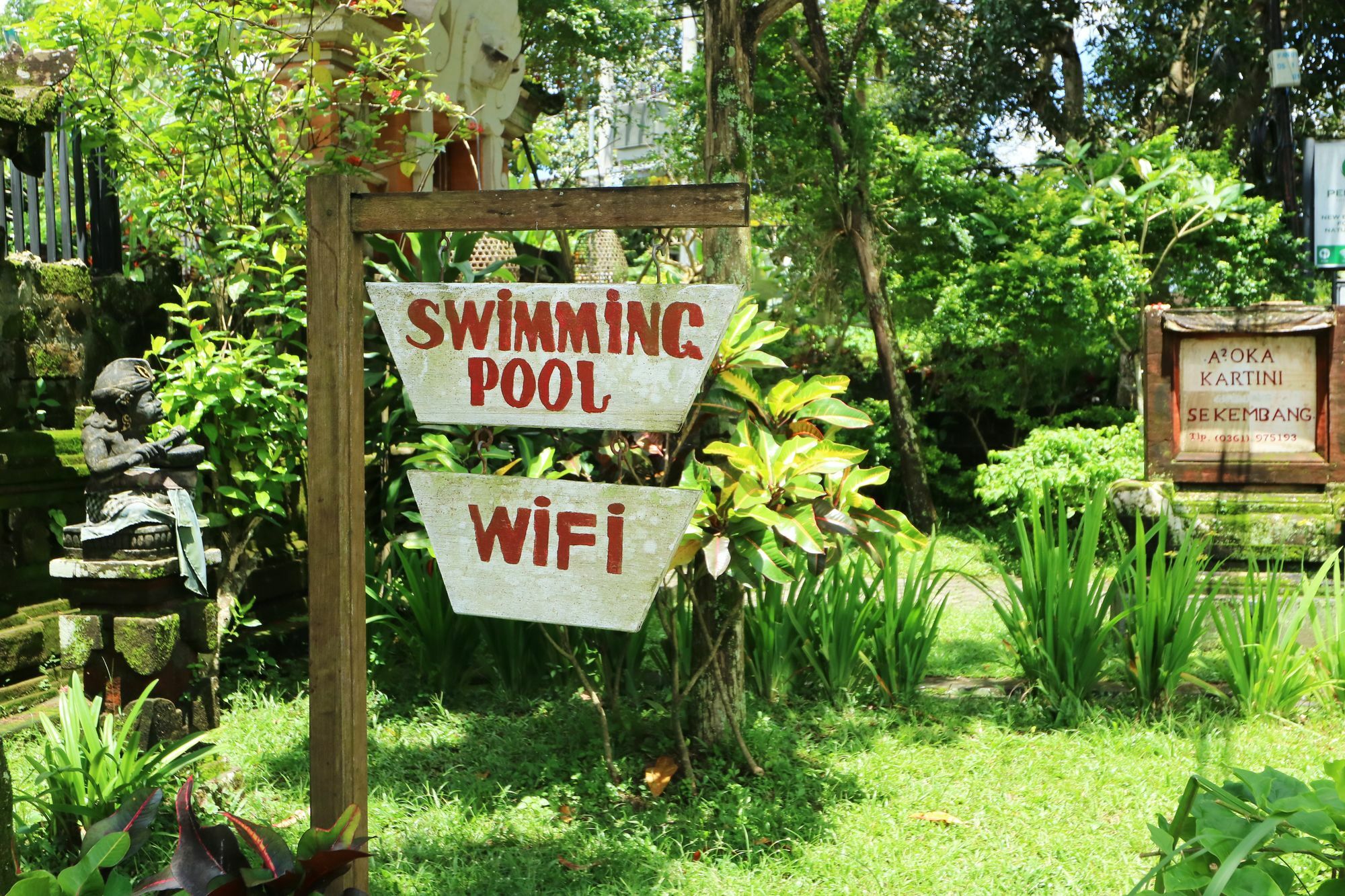 Ubud Kartini Hostel エクステリア 写真